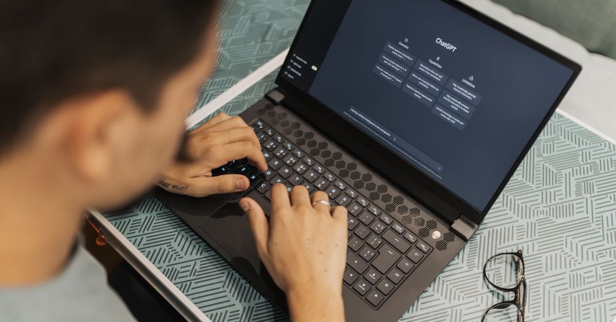 Devenir prompt engineer freelance : guide et salaire 2026
