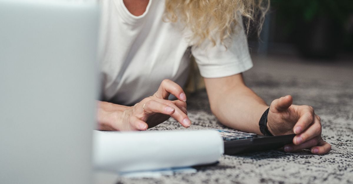 How to Calculate Your Hourly Rate: Formula for 2026