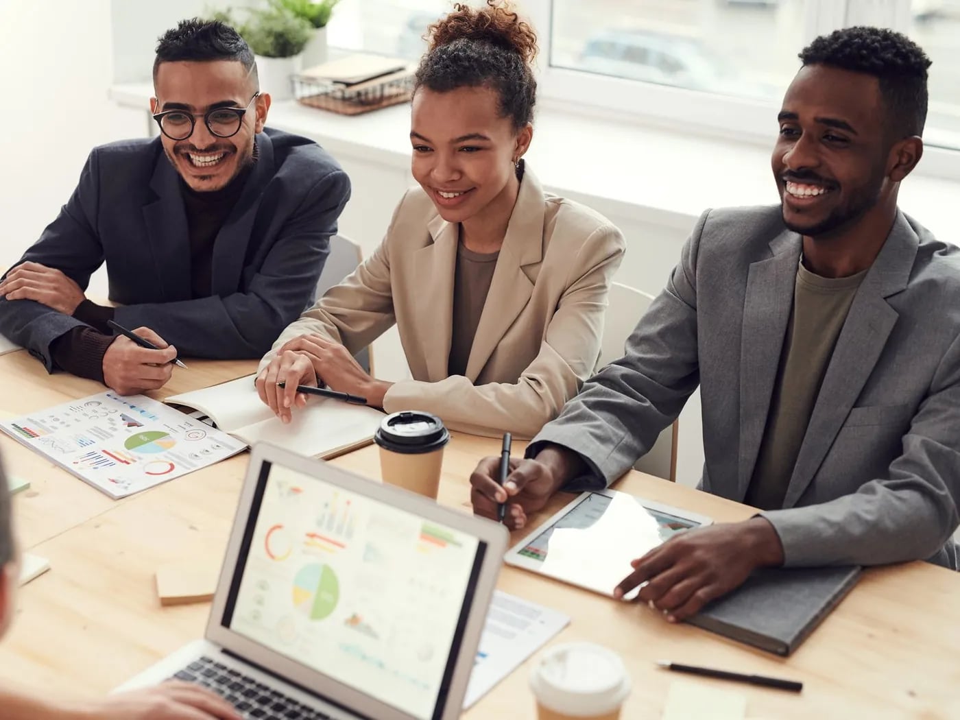 Équipe Weepo en échange autour d’un projet