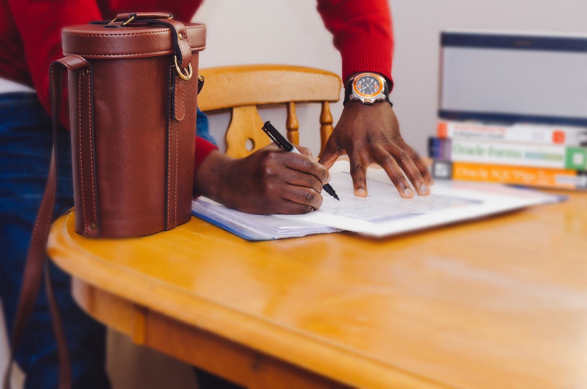 Portage salarial vs CDD : Comparaison et avantages