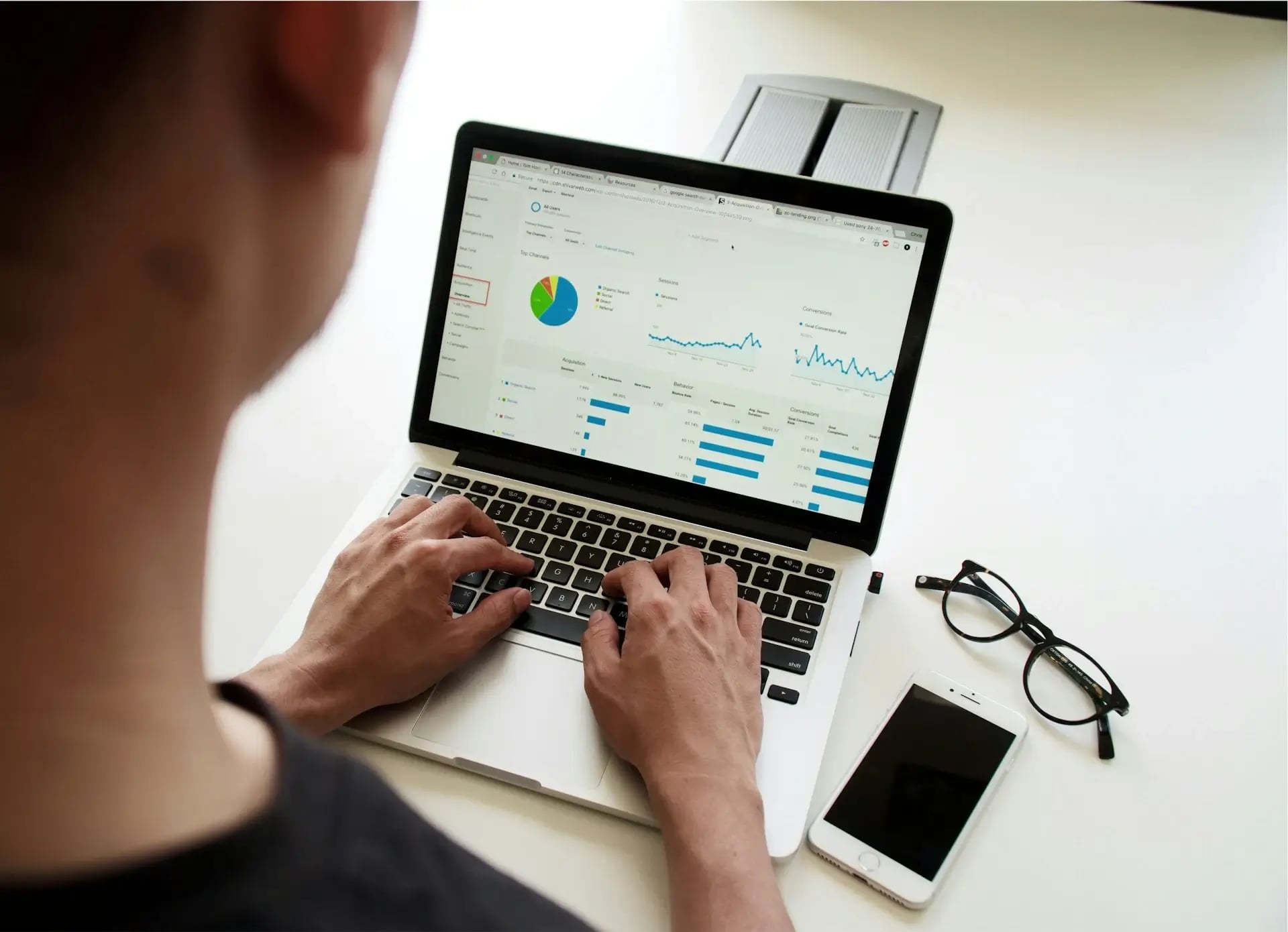 Data analyst : comment réussir sa reconversion ? Data analyst : comment réussir sa reconversion ?
