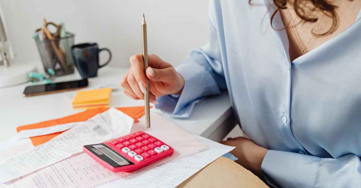 Micro-Entreprise Threshold 2026: What to Do If You Exceed It Micro-Entreprise Threshold 2026: What to Do If You Exceed It